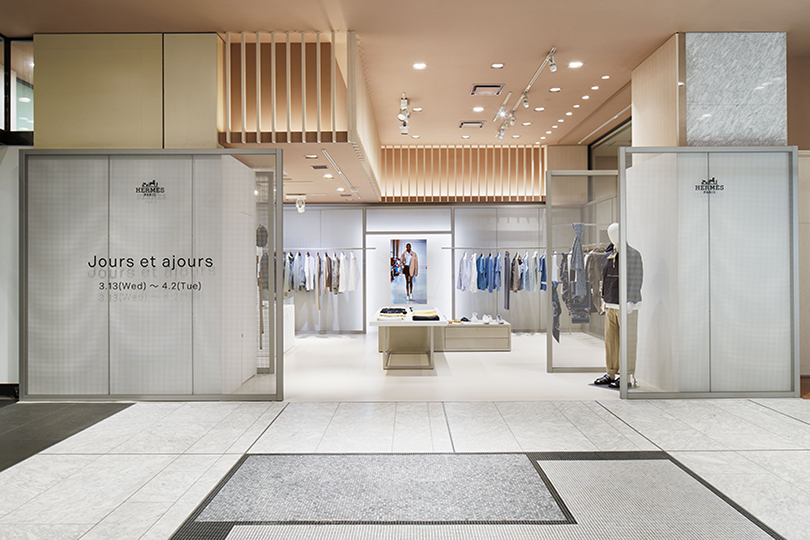 HERMÈS Mens Pop-up  “Jours et ajours”